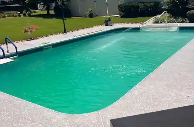 Brown's Pools and Spas pool service business photo 2